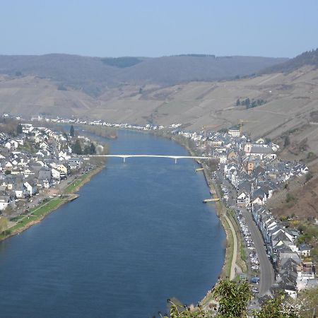 Ferienwohnung "Off Born" Familie Bremm Zell an der Mosel Exteriér fotografie