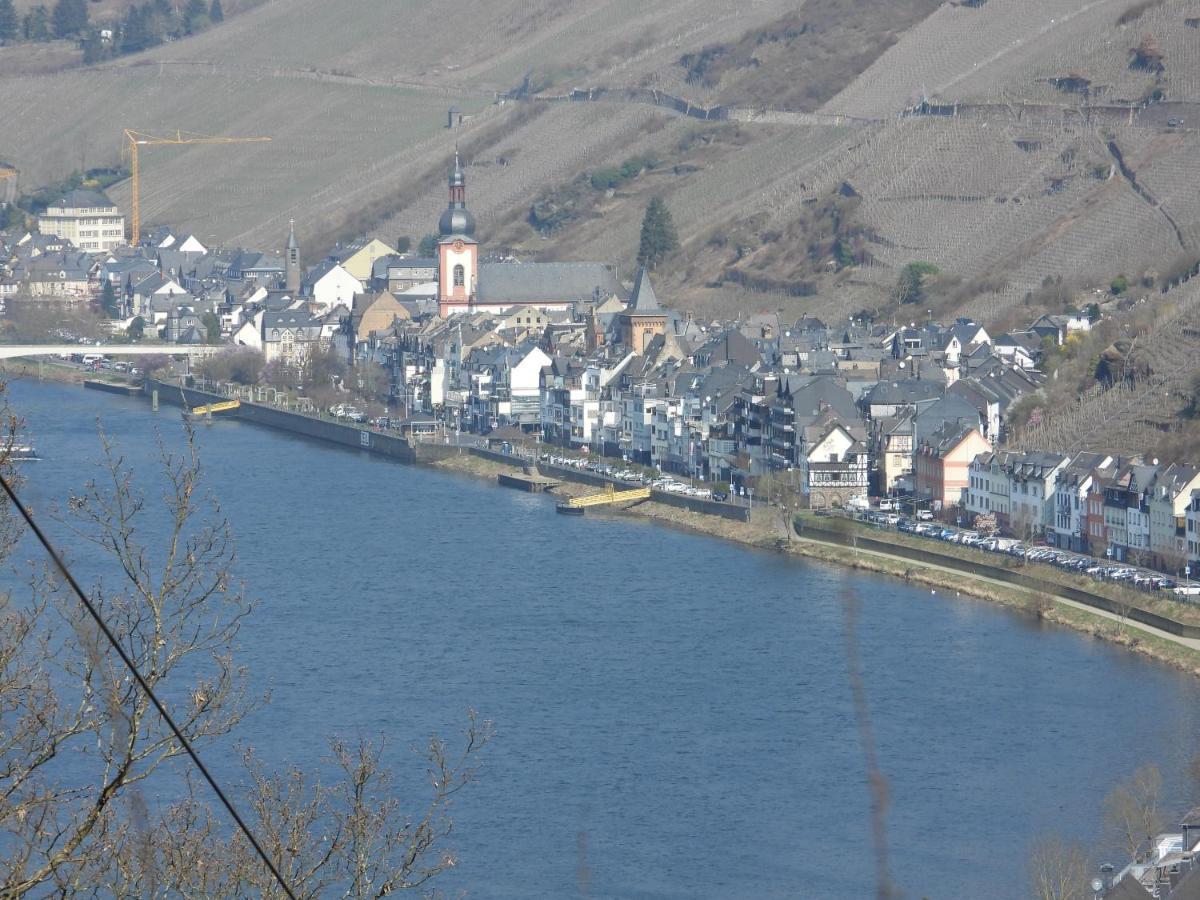 Ferienwohnung "Off Born" Familie Bremm Zell an der Mosel Exteriér fotografie